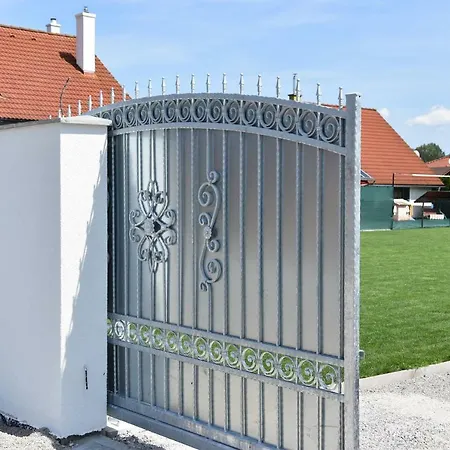 بيت للعطل Rekreant *